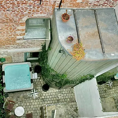 Exceptional Double House With Jacuzzi *